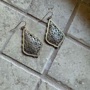 Kendra Scott earring  - silver and gold